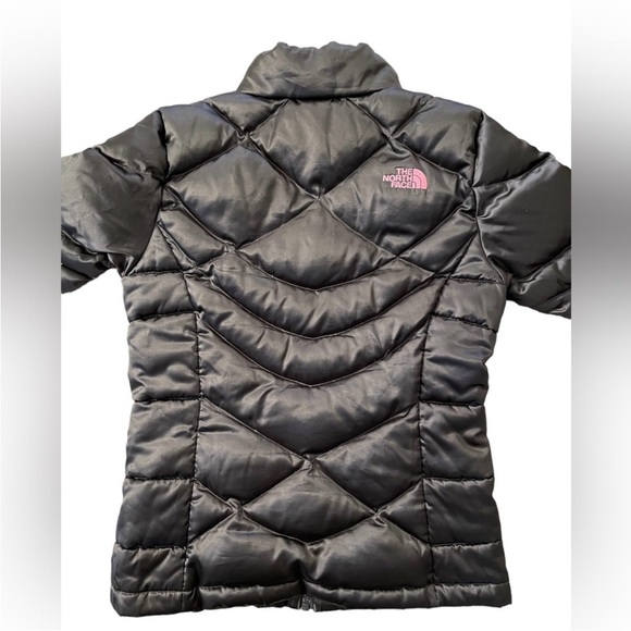 The North Face 550 Girl’s Puffer Jacket (Size M - 10/12) - Picture 2 of 12